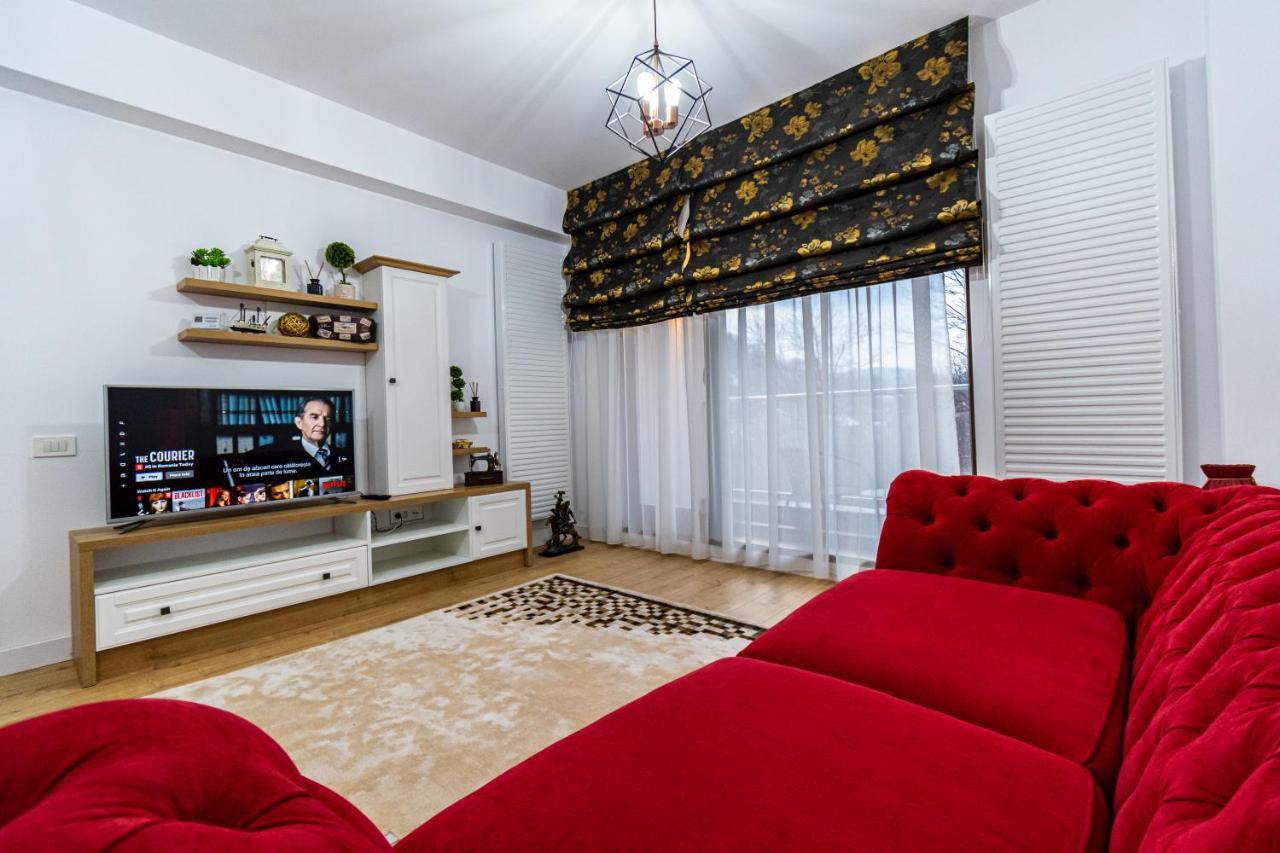 브라쇼브 Lighthouse Central Apt With Unique Views Of The Fortress, Free Parking, 5 Min By Car From The Old Town 아파트 외부 사진