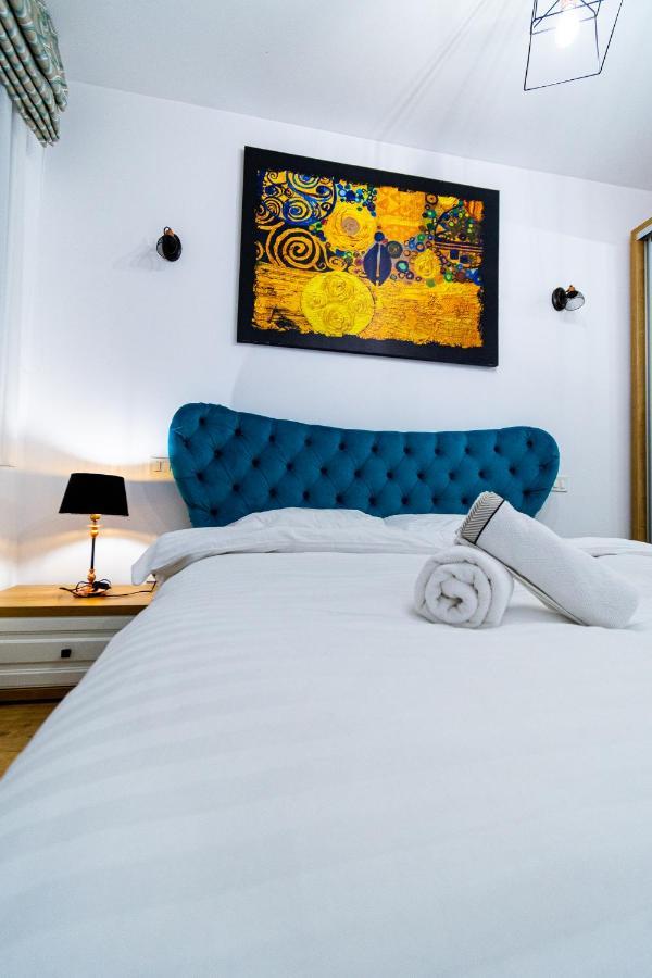 브라쇼브 Lighthouse Central Apt With Unique Views Of The Fortress, Free Parking, 5 Min By Car From The Old Town 아파트 외부 사진