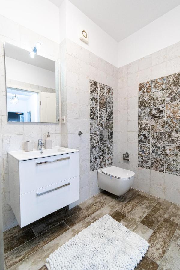 브라쇼브 Lighthouse Central Apt With Unique Views Of The Fortress, Free Parking, 5 Min By Car From The Old Town 아파트 외부 사진